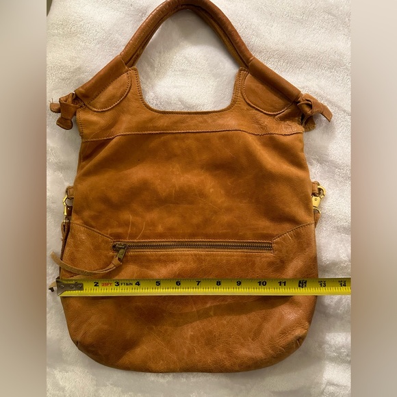 Anna Corrina $248 leather shoulder bag. Excellent condition. Super soft leather - Picture 6 of 9